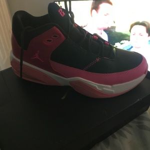 Jordan max aura 3